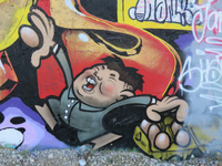 833755 Afbeelding van graffiti met de Noord-Koreaanse leider Kim Jong-un die eieren gaat gooien naar de Amerikaanse ...
